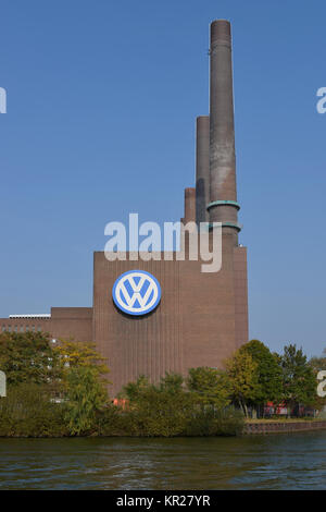 Heizleistung die Nord/Süd, Beförderung, Wolfsburg, Niedersachsen, Deutschland, Heizkraftwerk Nord/Süd, Volkswagenwerk, Niedersachsen, Stockfoto