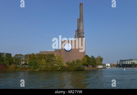 Heizleistung die Nord/Süd, Beförderung, Wolfsburg, Niedersachsen, Deutschland, Heizkraftwerk Nord/Süd, Volkswagenwerk, Niedersachsen, Stockfoto