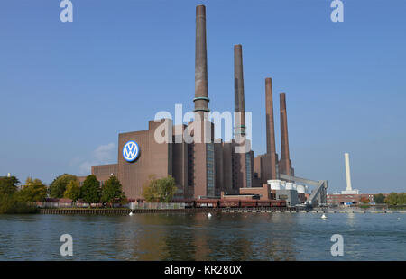 Heizleistung die Nord/Süd, Beförderung, Wolfsburg, Niedersachsen, Deutschland, Heizkraftwerk Nord/Süd, Volkswagenwerk, Niedersachsen, Stockfoto