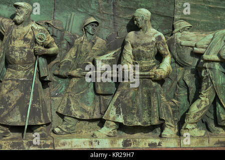 Tiegel Regenguß Monument, Thyssen Krupp Avenue, Essen, Nordrhein-Westfalen, Deutschland, Tiegelgussdenkmal, ThyssenKrupp Allee, Essen, Nordrhein-Wes Stockfoto