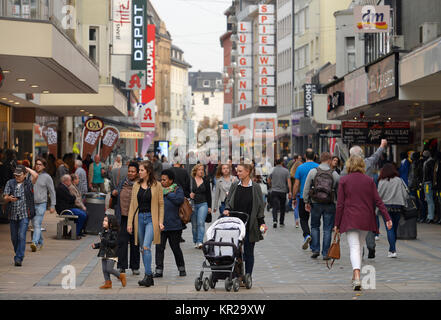 Einkaufstrasse, Ost helle Weise, Dortmund, Nordrhein-Westfalen, Deutschland, Ostenhellweg,, 92660 Stockfoto