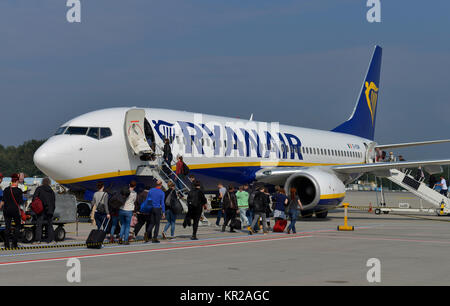 RyanAir Flugzeug, Flughafen Köln/Bonn, Nordrhein-Westfalen, Deutschland, RyanAir Flugzeug, Flughafen Koeln/Bonn, Nordrhein-Westfalen sind Stockfoto