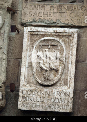Arezzo - Wappen an der Fassade des Palazzo dei Priori Stockfoto