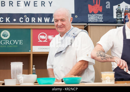 Rick Stein Kochen am Padstow Christmas Festival Stockfoto
