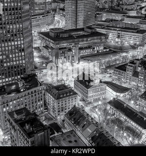 Luftaufnahme von Boston in Massachusetts, USA in der Nacht. Stockfoto