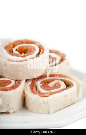 Geräucherter Lachs sushi Rollen Stockfoto