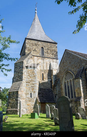 Die Pfarrkirche St. Peter und Paul, Church Street, Edenbridge, Kent, England, Vereinigtes Königreich Stockfoto