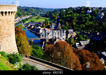 Dinan Port auf der Rance - Dinan, Bretagne/Bretagne, Frankreich Stockfoto