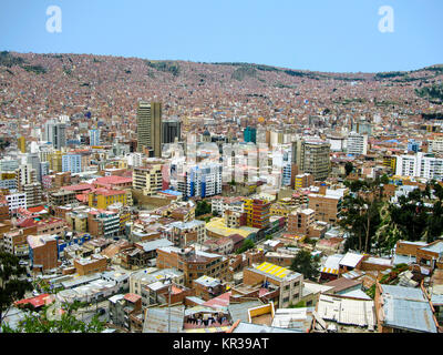 Hauptstadt von Bolivien - La Paz - Blick auf die Vororte Stockfoto