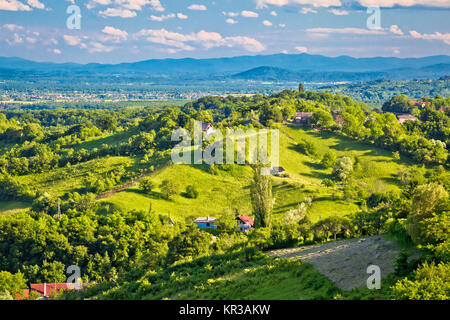 Malerischen grünen Hügeln der Plesivica Stockfoto