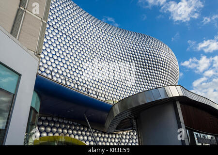 Das Kaufhaus Selfridges Gebäude (durch zukünftige Systeme, 2003), an der Stierkampfarena, Birmingham, England, Großbritannien Stockfoto