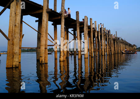 U-Bein Brücke in Mandalay, Myanmar Stockfoto