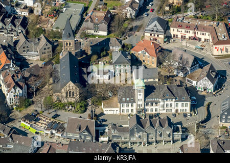 Kirche Alte Stiftsstraße, Ev. Kirchengemeinde Herdecke, Rathaus, Standesamt Herdecke, Herdecke Stiftsplatz, Herdecke, Ruhrgebiet, Nordrhein-Westfale Stockfoto