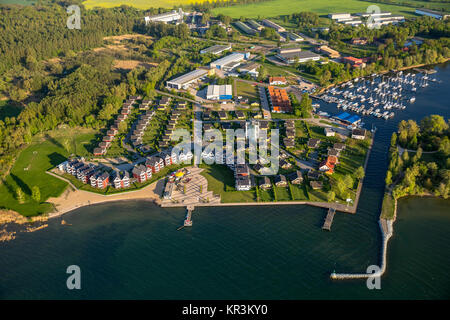 Luftaufnahme, Rechlin mit Marina Claassee und Müritz, See, Rechlin, Mecklenburgische Seenplatte ...