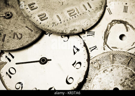 Sammlung von alten Uhr wählt Stockfoto