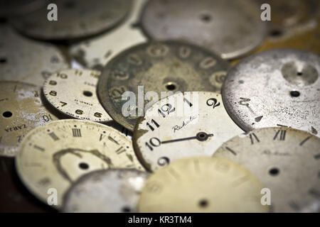 Sammlung von alten Uhr wählt Stockfoto