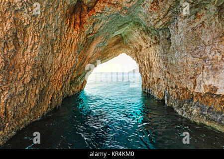 Den berühmten blauen Grotten in Zakynthos Island, Griechenland Stockfoto