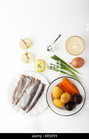 Zutaten für Salat mit Apfel und Fisch Top View Stockfoto