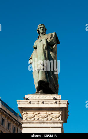 Italien, Lombardei, Mailand, Piazza Cordusio Square, Giuseppe Parini Denkmal von Luigi Secchi Stockfoto