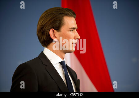 Berlin, Deutschland. 15. Jan 2014. Österreichische Außenminister Sebastian Kurz hält eine gemeinsame Pressekonferenz in Berlin, Deutschland, 15. Januar 2014. Credit: DANIEL NAUPOLD/dpa | Verwendung weltweit/dpa/Alamy leben Nachrichten Stockfoto