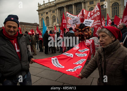 Turin, Piemont, Italien. 18 Dez, 2017. Turin, Italy-December 18, 2017: Nationale demonstration Streik in der Baubranche in Turin Credit: Stefano Guidi/ZUMA Draht/Alamy leben Nachrichten Stockfoto