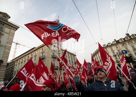 Turin, Piemont, Italien. 18 Dez, 2017. Turin, Italy-December 18, 2017: Nationale demonstration Streik in der Baubranche in Turin Credit: Stefano Guidi/ZUMA Draht/Alamy leben Nachrichten Stockfoto