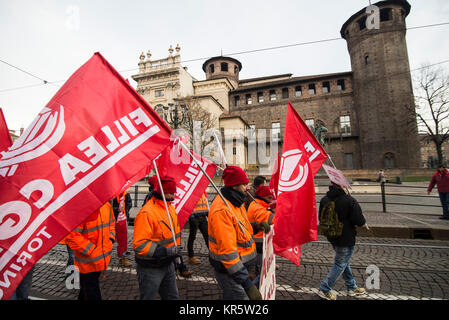 Turin, Piemont, Italien. 18 Dez, 2017. Turin, Italy-December 18, 2017: Nationale demonstration Streik in der Baubranche in Turin Credit: Stefano Guidi/ZUMA Draht/Alamy leben Nachrichten Stockfoto