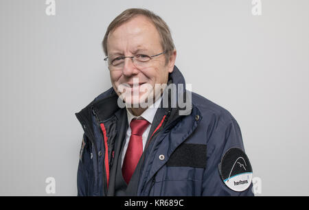 Berlin, Deutschland. 19 Dez, 2017. Der Generaldirektor der Europäischen Weltraumorganisation (ESA), Johann-Dietrich Wörner, in Berlin, Deutschland fotografiert, 19. Dezember 2017. Quelle: Jörg Carstensen/dpa/Alamy leben Nachrichten Stockfoto