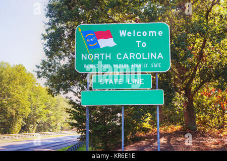 Willkommen Sie in North Carolina Straßenschild Stockfoto