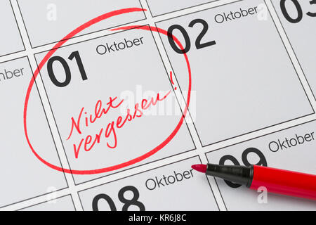 Kalender mit einer Markierung nicht vergessen - 1. Oktober Stockfoto