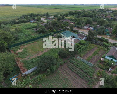 Ansicht von oben auf die Stadt Dorf Elitnyy Stockfoto