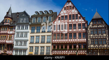 Frankfurt, Deutschland - 15. Juni 2016: Blick auf Roemerberg Square Stockfoto