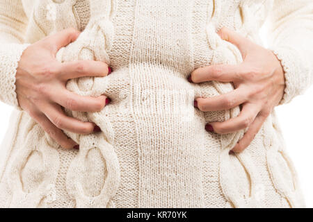 Frau mit Bauchschmerzen Bauch greifen wegen der aufgeblähten Bauch oder Probleme mit der Verdauung Stockfoto