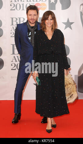 Simon Le Bon und Yasmin Le Bon nehmen an der Brit Awards 2016 in der O2 Arena in London. 24. Februar 2016 © Paul Treadway Stockfoto