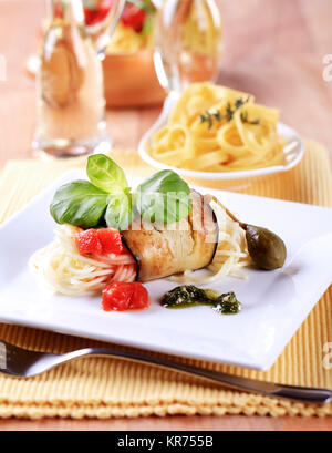 Spaghetti und Gegrillte Aubergine Stockfoto