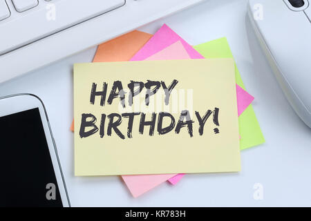 Happy birthday happy birthday arbeiten Arbeitsplatz Schreibtisch Stockfoto