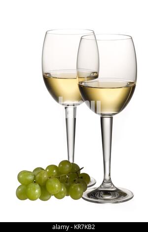 zwei Gläser Weißwein Stockfoto
