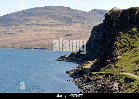 Eine der Rundfahrten entlang Loch Na Keal Teil der 400 Kilometer langen Küste auf der Isle of Mull in Schottland, Großbritannien Stockfoto