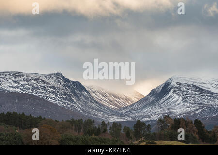 Lairig Ghru Pass im Cairngorms Nationalpark in Schottland. Stockfoto