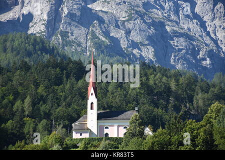 Lavanter kirchbichl, Lavant, Kirchbichl, Kirche, Lienzer Dolomiten, Pfarrkirche St. Ulrich, Kirche des Hl. Petrus und Paulus Stockfoto