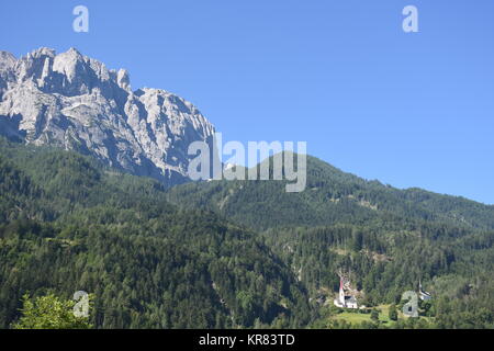Lavanter kirchbichl, Lavant, Kirchbichl, Kirche, Lienzer Dolomiten, Pfarrkirche St. Ulrich, Kirche des Hl. Petrus und Paulus Stockfoto