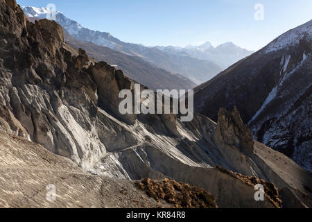Nepal, Himalaja, Annapurna Conservation Area. Auf dem Weg in Richtung des Tilicho See Stockfoto