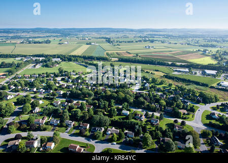 Luftaufnahme von VORSTADTAUSBREITUNG, LANCASTER PENNSYLVANIA Stockfoto