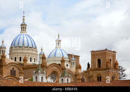 Cuenca Ecuador - Die Kuppeln der theCathedral der Unbefleckten Empfängnis, die gemeinhin als die Neue Kathedrale von Cuenca, Ecuador Südamerika Stockfoto