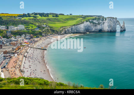 Herrlichem Panoramablick in Etretat, Normandie, Frankreich. Stockfoto