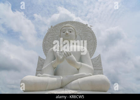 Großen Weißen Buddha Bild in Saraburi, Thailand. Stockfoto