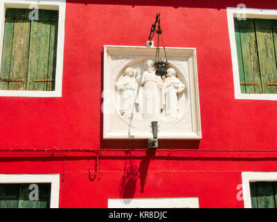 Burano, Italien, 10. Mai 2014: Mehrfarbige Haus in Insel Burano in der Nähe von Venedig Stockfoto