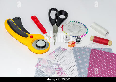 Patchwork quilten Instrumente, Gegenstände und Stoffe Zusammensetzung Stockfoto