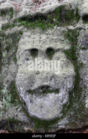 Bizarre Stein Köpfe - Rock Skulpturen Stockfoto