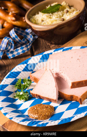 Bayerischen Hackbraten mit süß senf Stockfoto